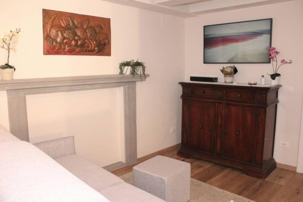 Art Apartment Santa Croce Suite Φλωρεντία Εξωτερικό φωτογραφία