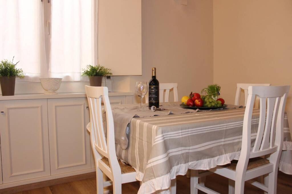 Art Apartment Santa Croce Suite Φλωρεντία Εξωτερικό φωτογραφία