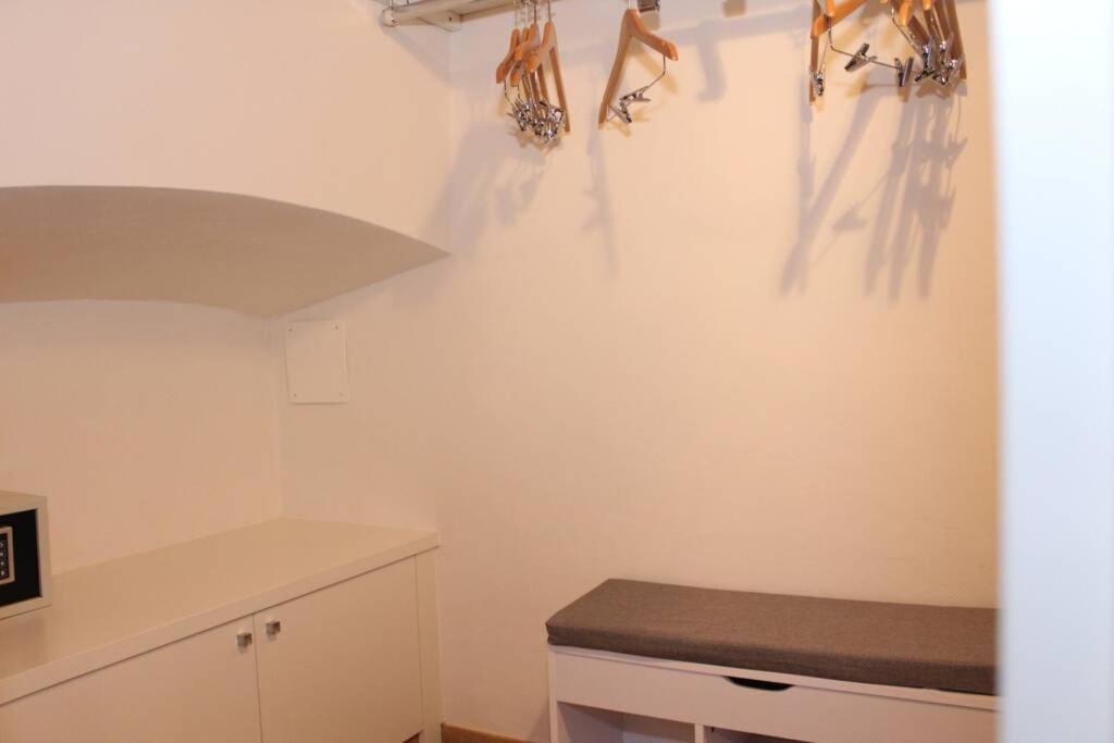 Art Apartment Santa Croce Suite Φλωρεντία Εξωτερικό φωτογραφία